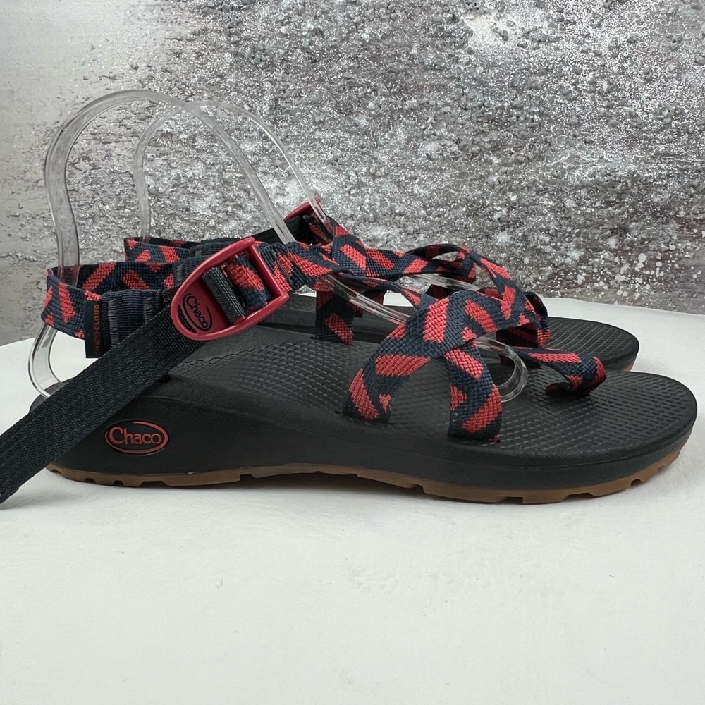 532 Chaco Stylish Red and Black Sandals women’s 11